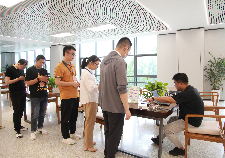 國軒普惠愛滿滿，綠色生活伴我行